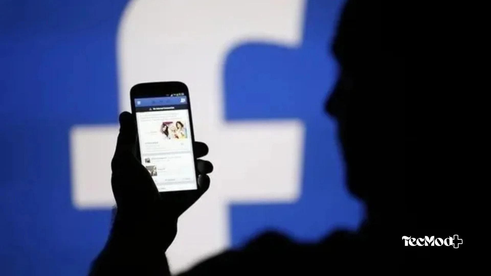 Smartphone exibindo notificação de segurança e verificação de identidade bem-sucedida.